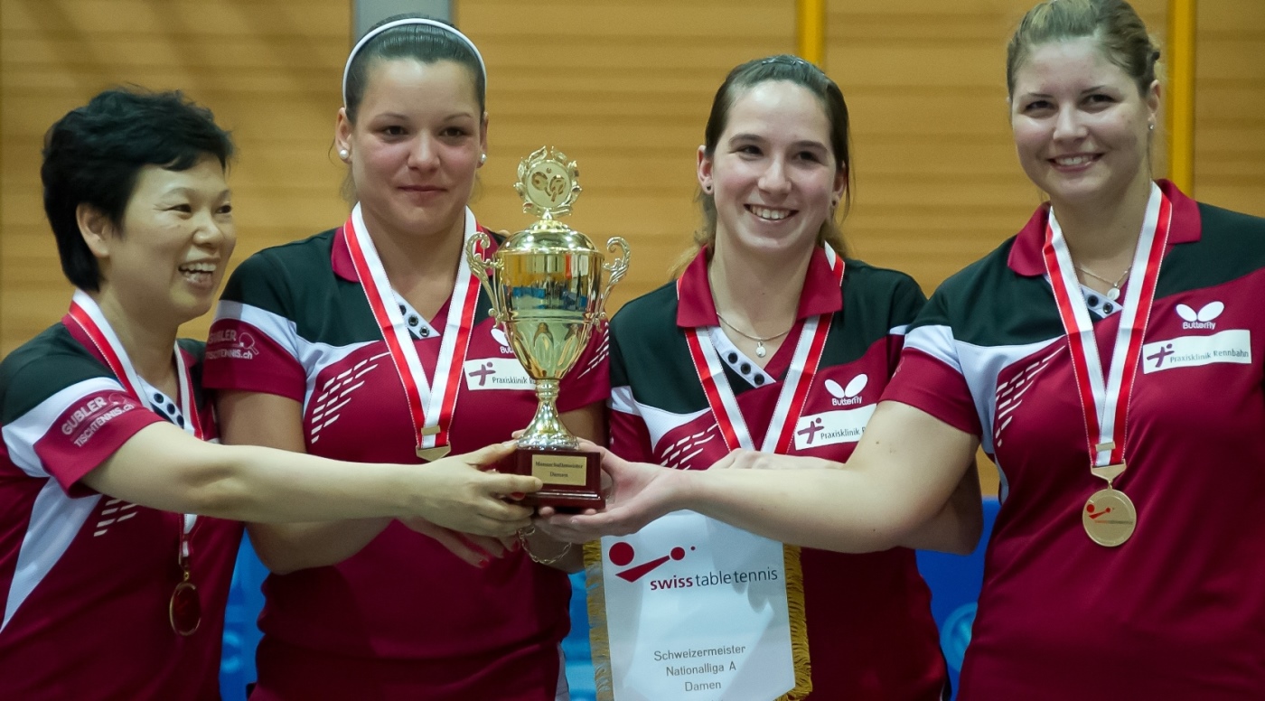 L'équipe dames de Rio-Star Muttenz, de gauche: Ni Xialian, Tatana Svobodova, Rijana Zumbrunnen, Janine Ebner